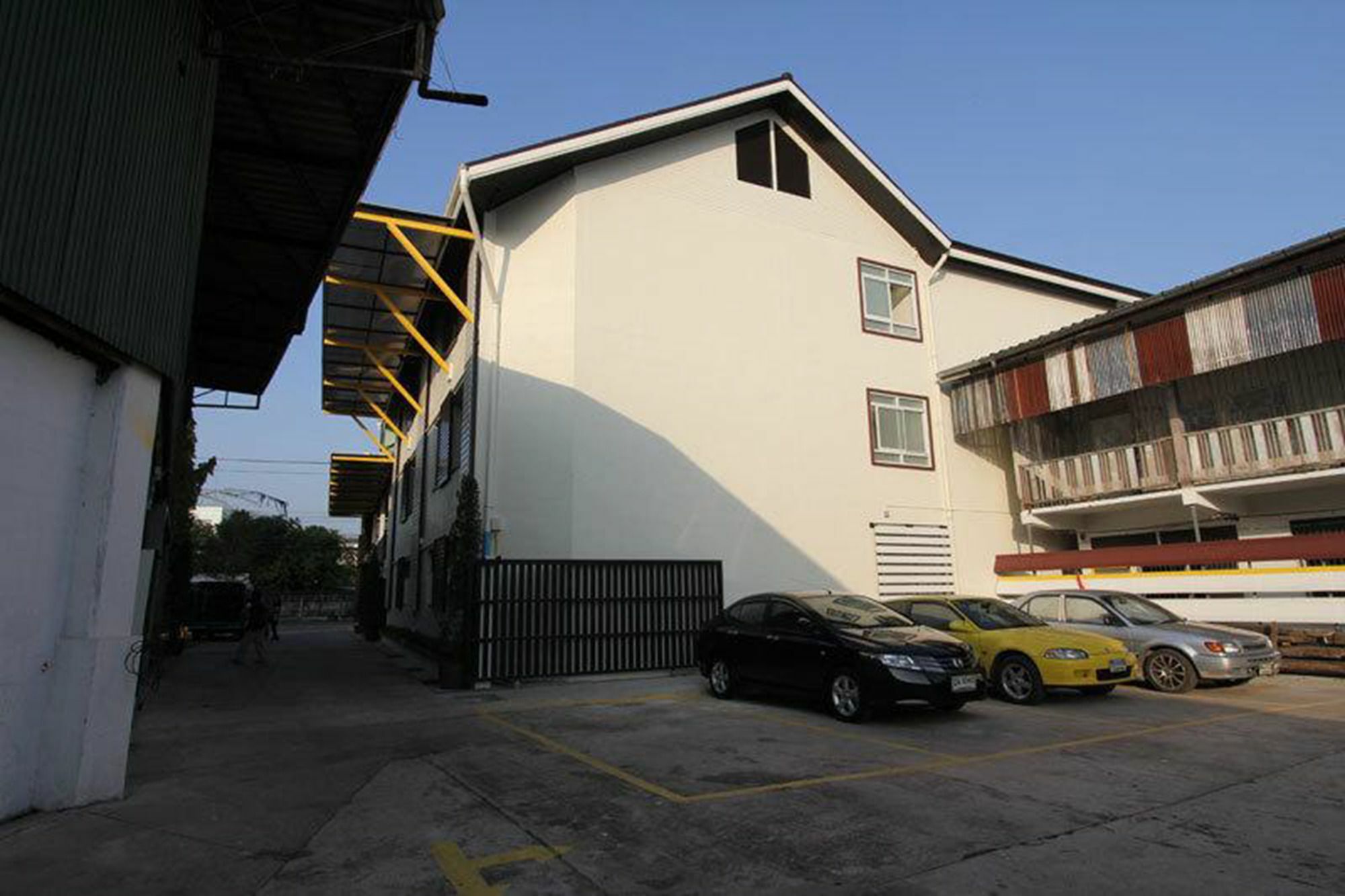 Hotel Leesort @ Onnuch Bangkok Exterior foto